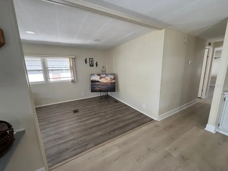 10924 Federal Dr, FL