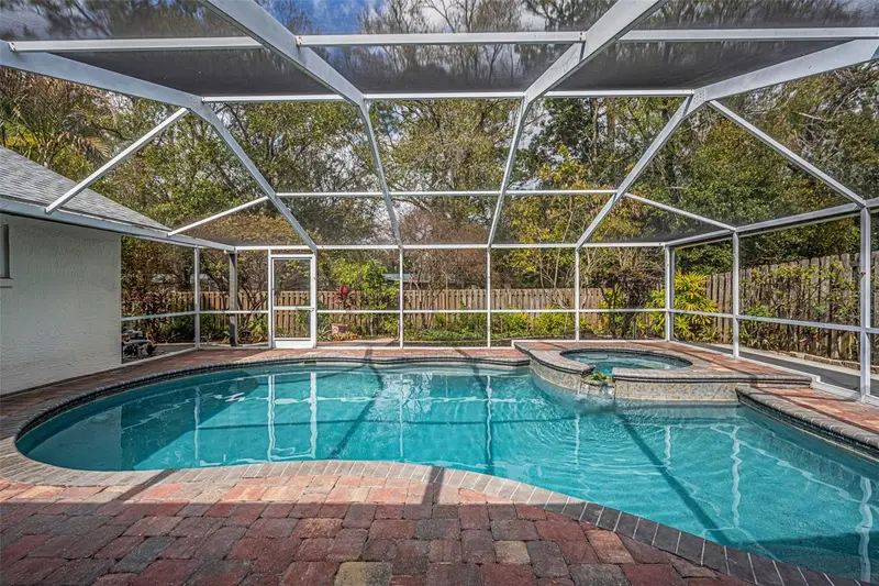 12038 Stone Crossing Cir, FL