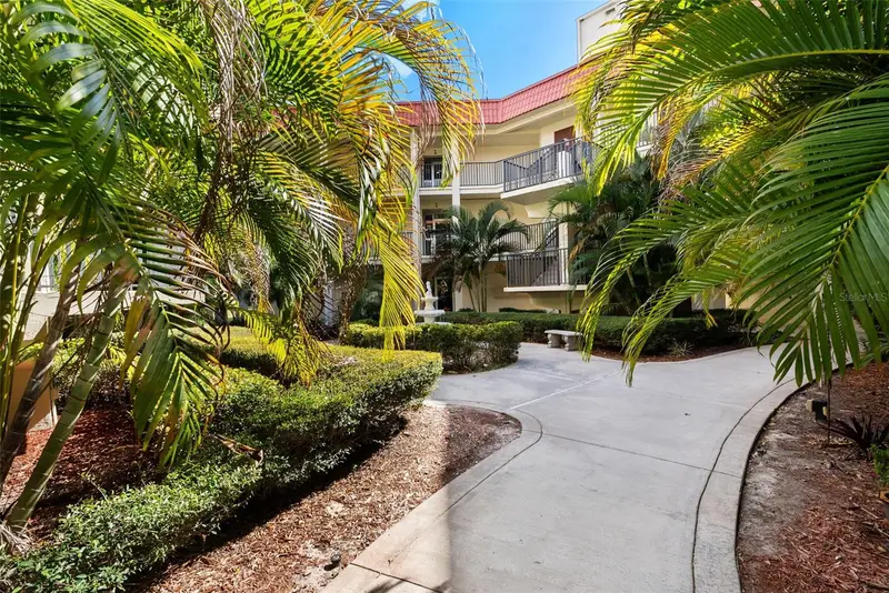 2700 Bayshore Blvd #4106, FL