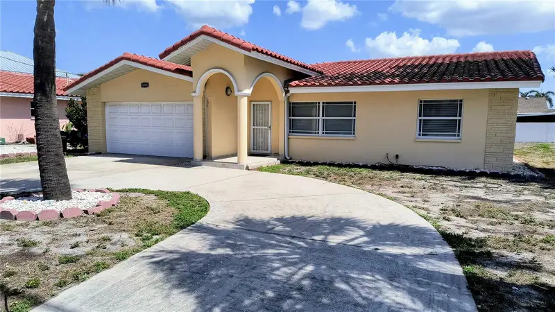 3001 Gulf Blvd, FL
