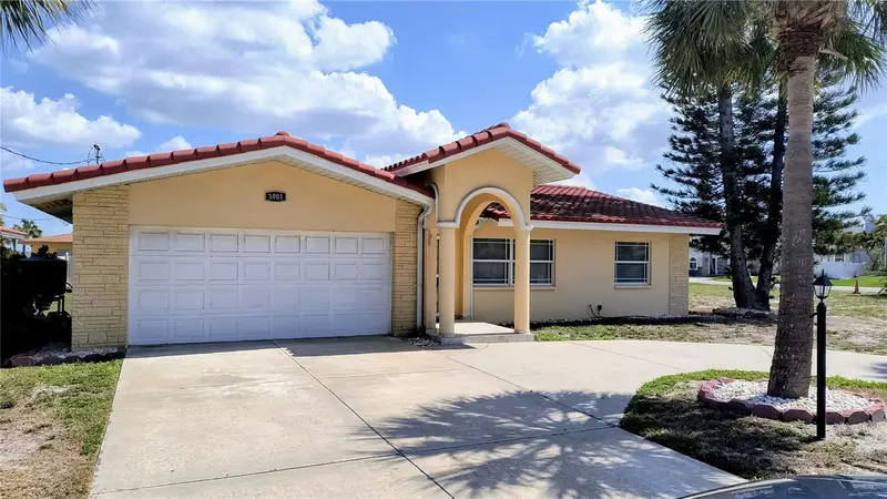 3001 Gulf Blvd, FL