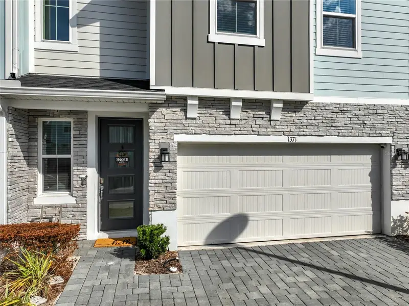 1371 Captiva Cv, FL