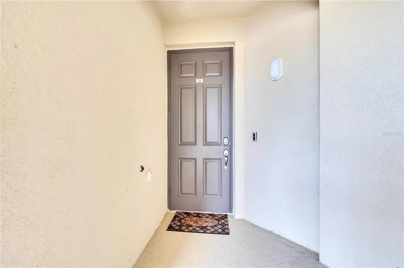 18114 Gawthrop Dr #201, FL
