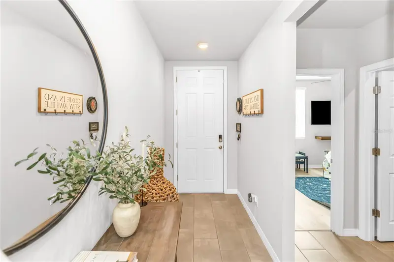 224 Towns Cir, FL