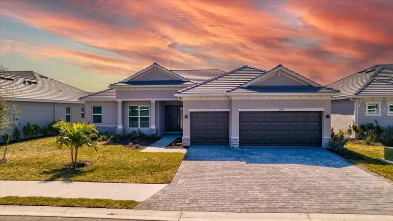 7796 Lakes Edge Ln, FL