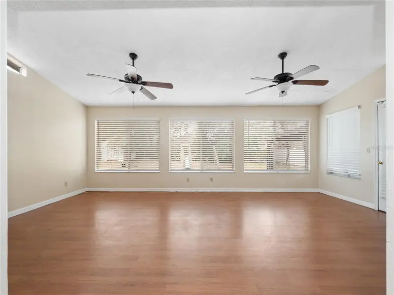 6131 Sparling Hills Cir, FL