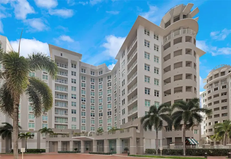 Cond Capitolio Plaza Calle Del Muelle #21007, PR