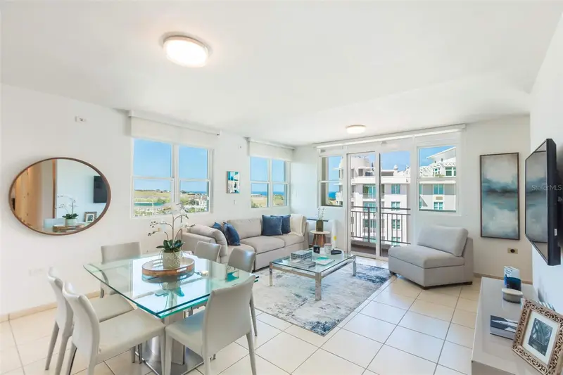 Cond Capitolio Plaza Calle Del Muelle #21007, PR