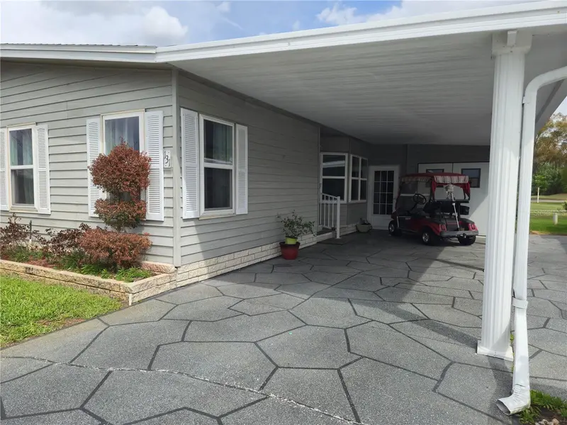 131 Victoria Dr, FL