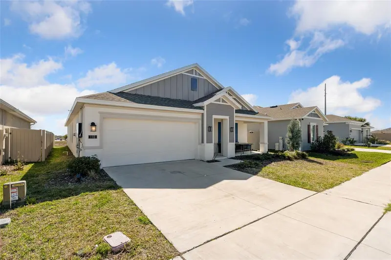110 Kayak Ave, FL