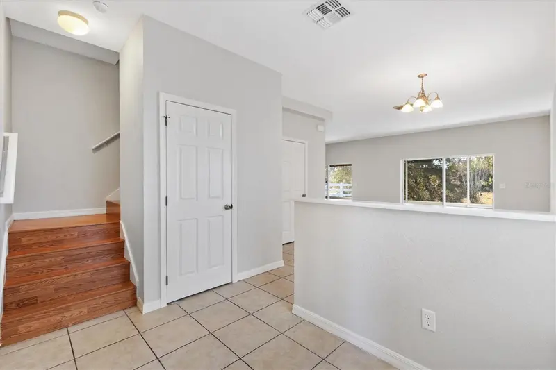 5186 Ne 122nd Blvd, FL
