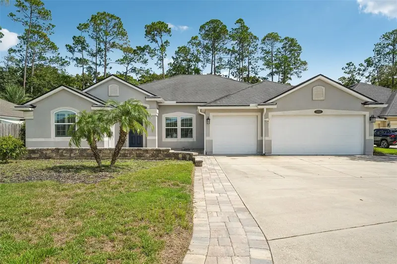 353 Crescent Key Dr, FL