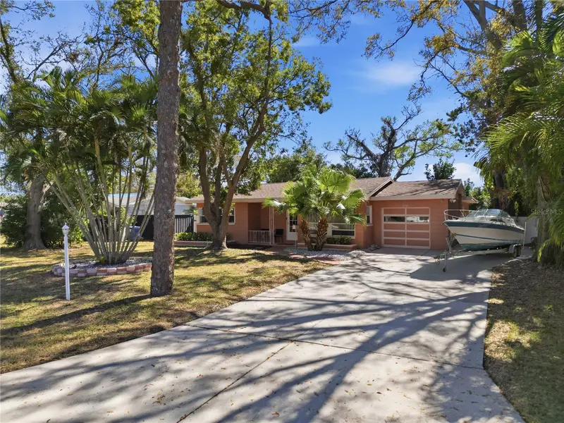 718 Bay Vista Blvd S, FL