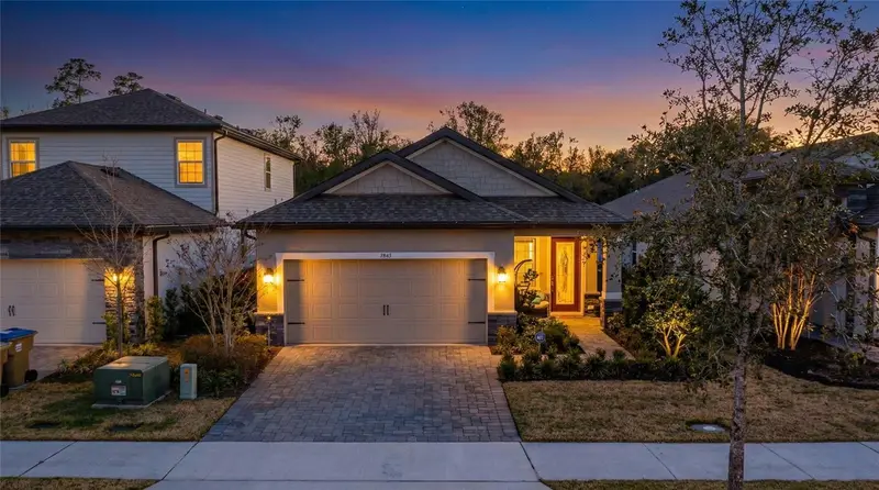 1350 Greenfield Loop, FL
