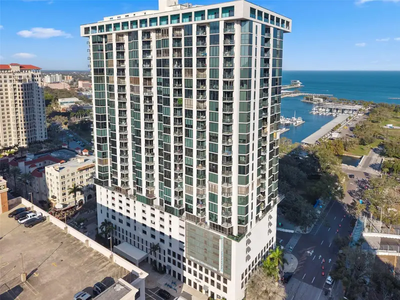 1 Beach Dr Se #1109, FL