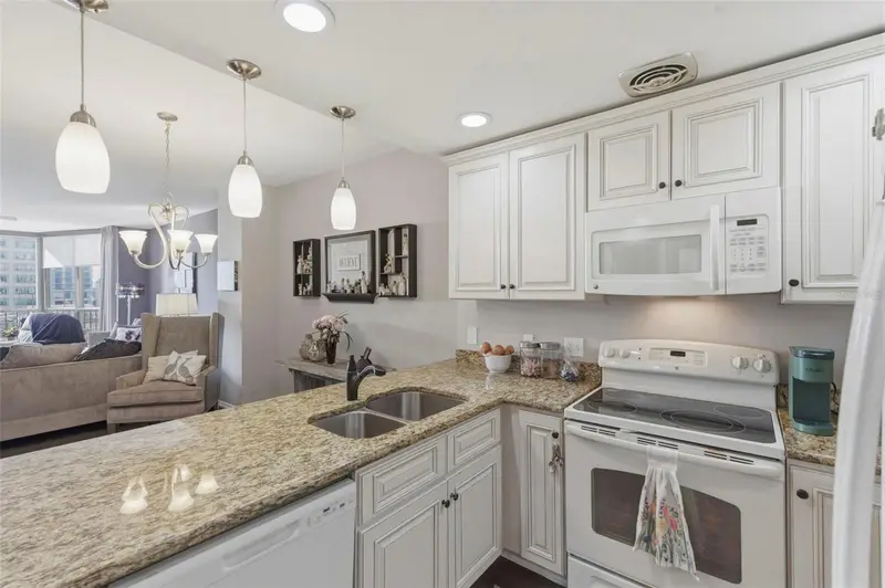 1 Beach Dr Se #1109, FL