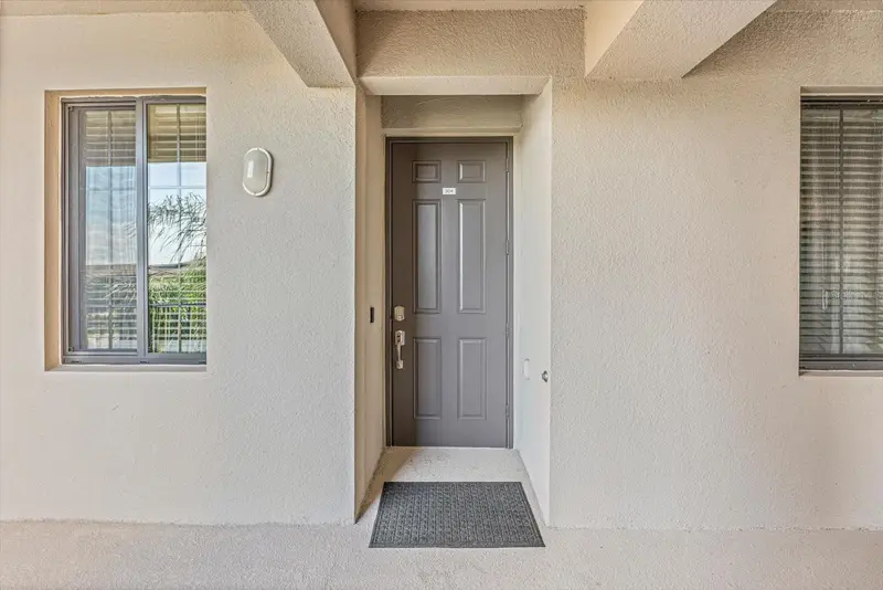 17810 Gawthrop Dr #304, FL