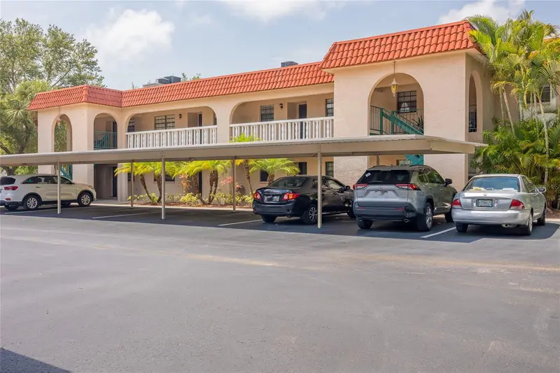 1753 Belleair Forest Drive, FL