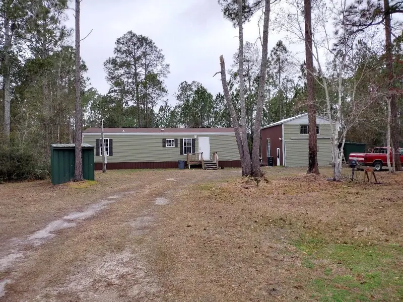 1568 Hazelnut St, FL