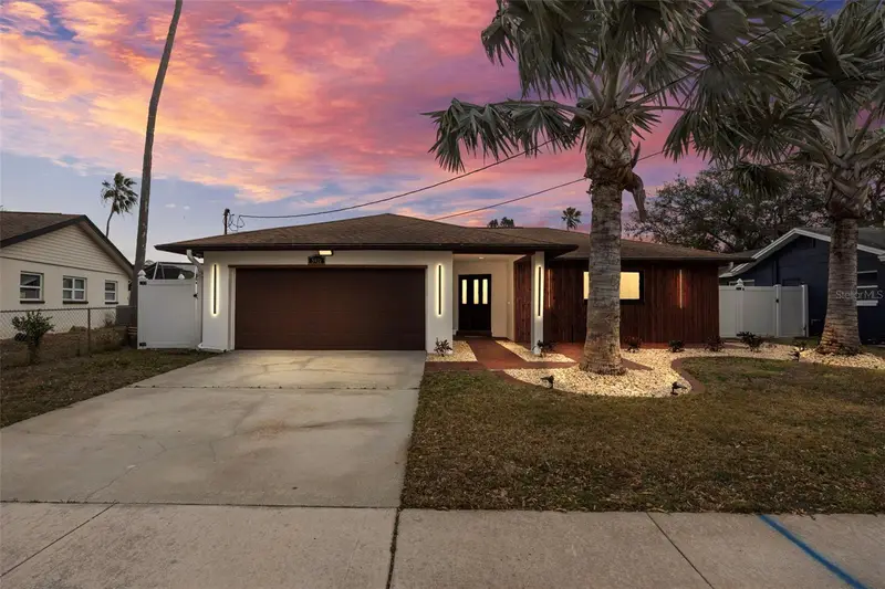 5921 Denver St Ne, FL