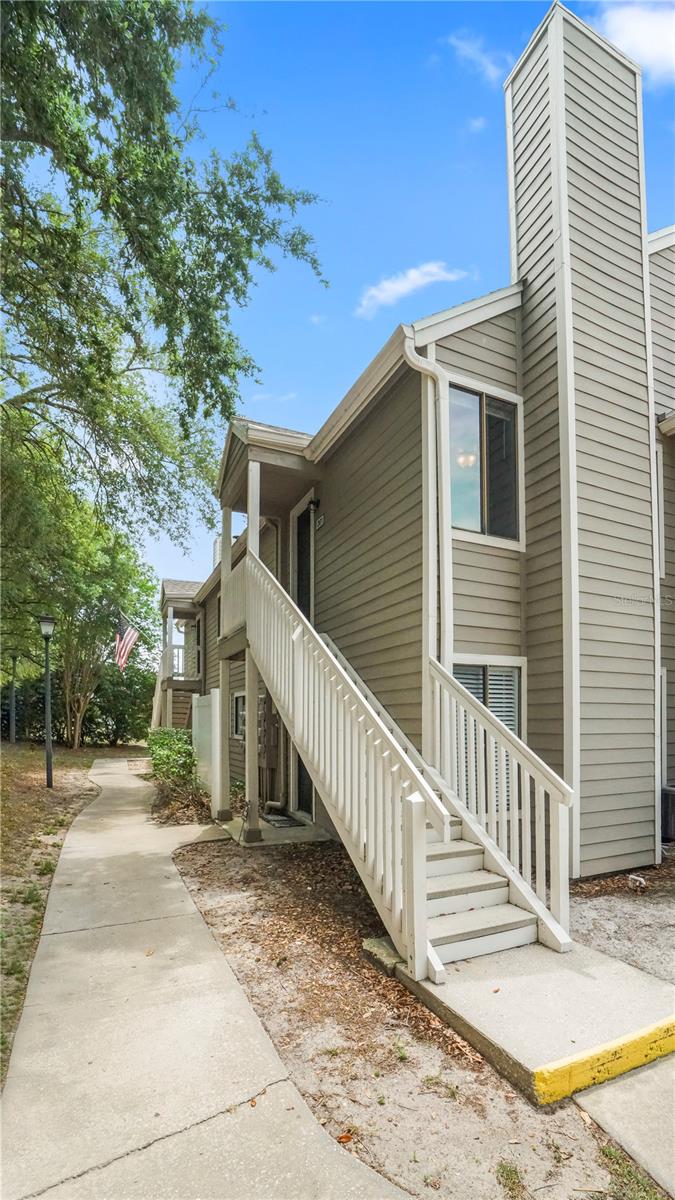 537 Sun Ridge Pl #201, FL