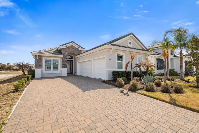 122 Del Palma Drive, FL