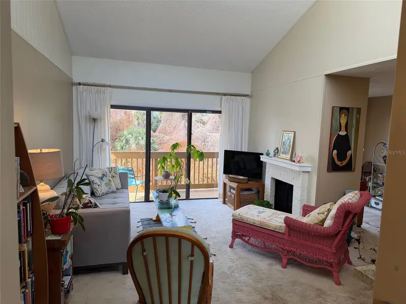 1051 S Highland St #3d, FL