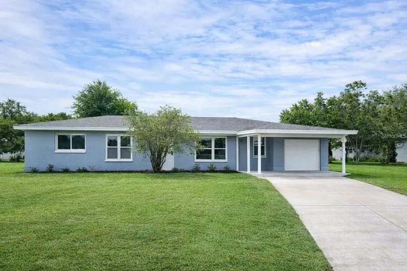 717 Lunar Lake Cir, FL