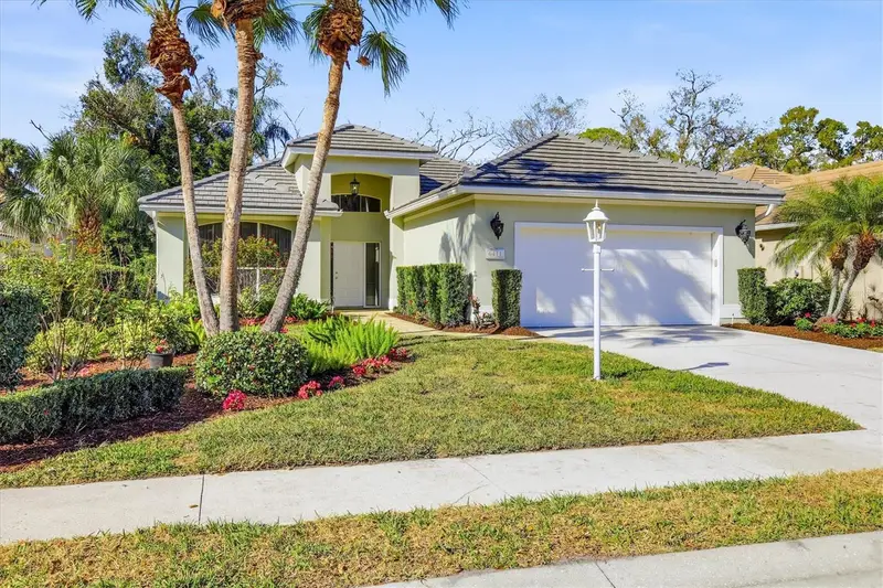 6411 Berkshire Pl, FL