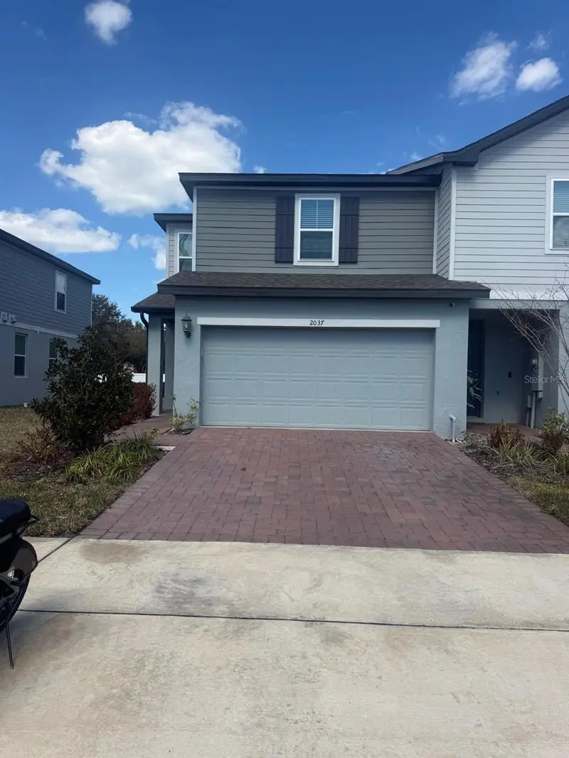 2037 Crape Jasmine Ln, FL