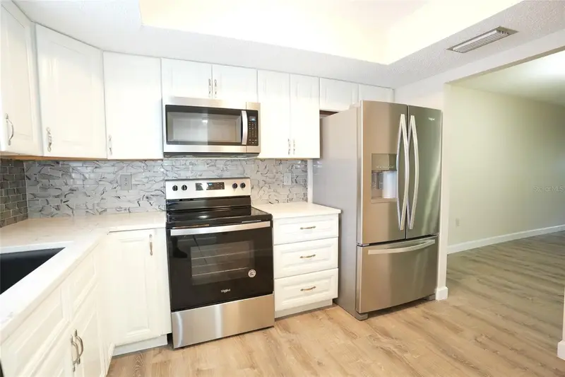 3502 Lake Bayshore Dr #K102, FL