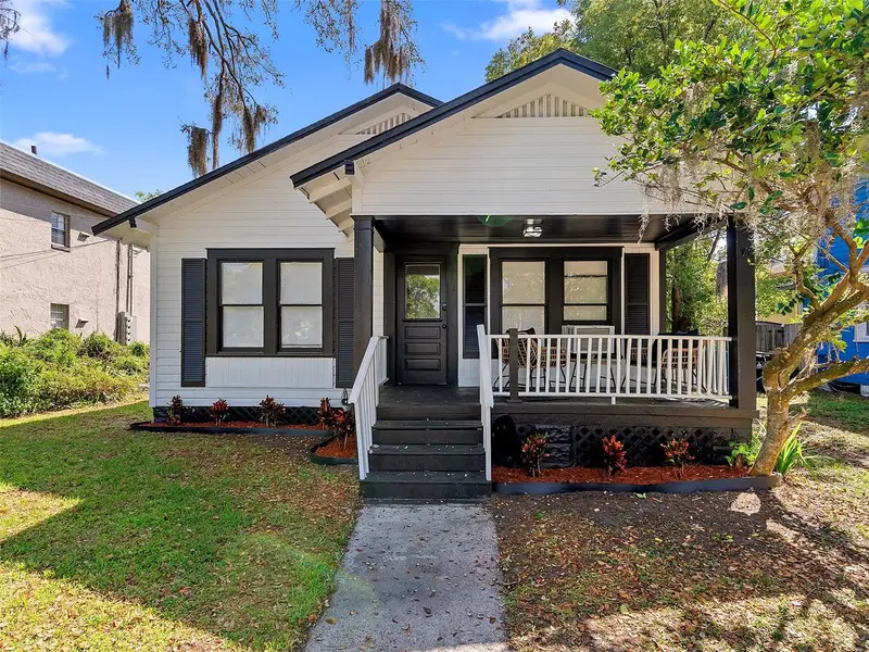 412 E Harwood St, FL