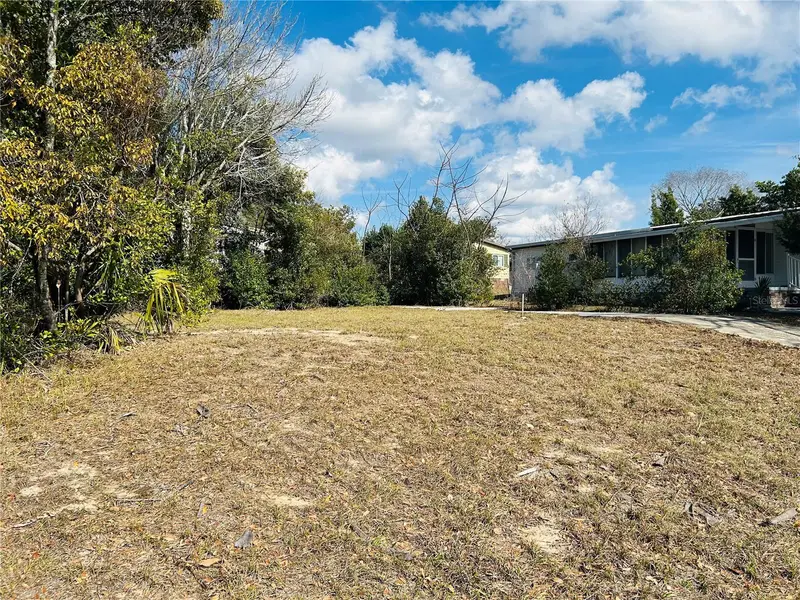 7386 First Circle Dr, FL