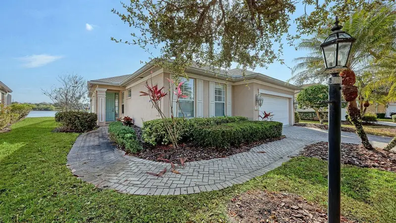 7423 Sea Island Ln, FL