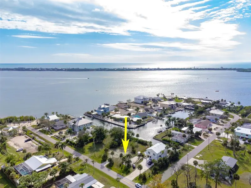 46 Harbor Ln, FL