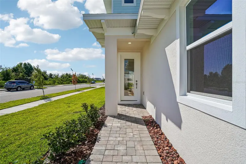31856 Clover Fin Ct, FL
