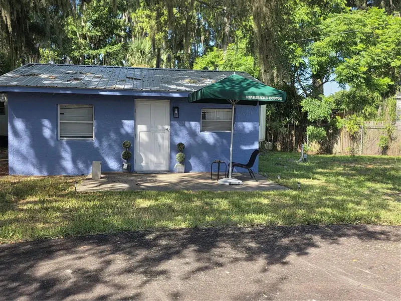 10446 County Road 44, FL