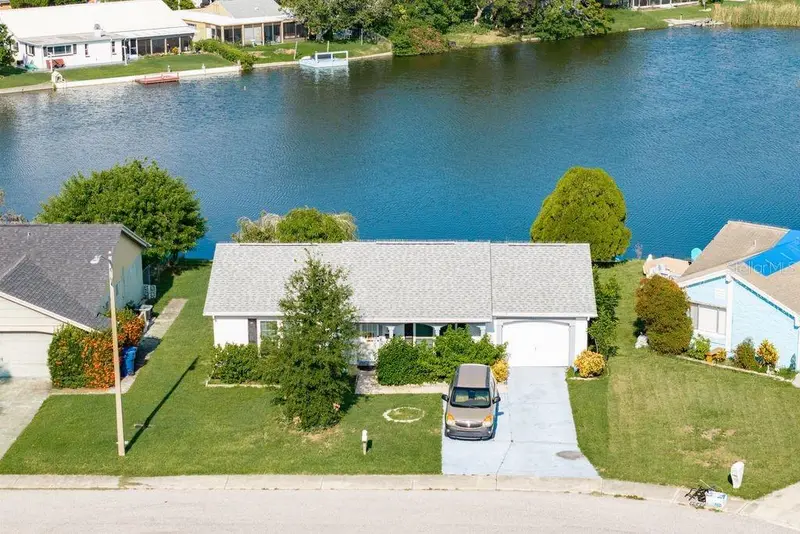 3552 Bluebell Ln, FL