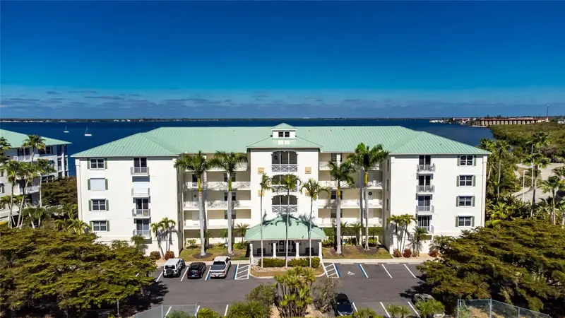 200 Harbor Walk Dr #353, FL
