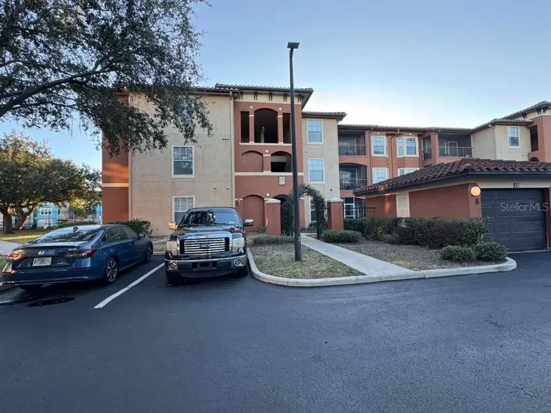 5560 Metrowest Blvd #201, FL