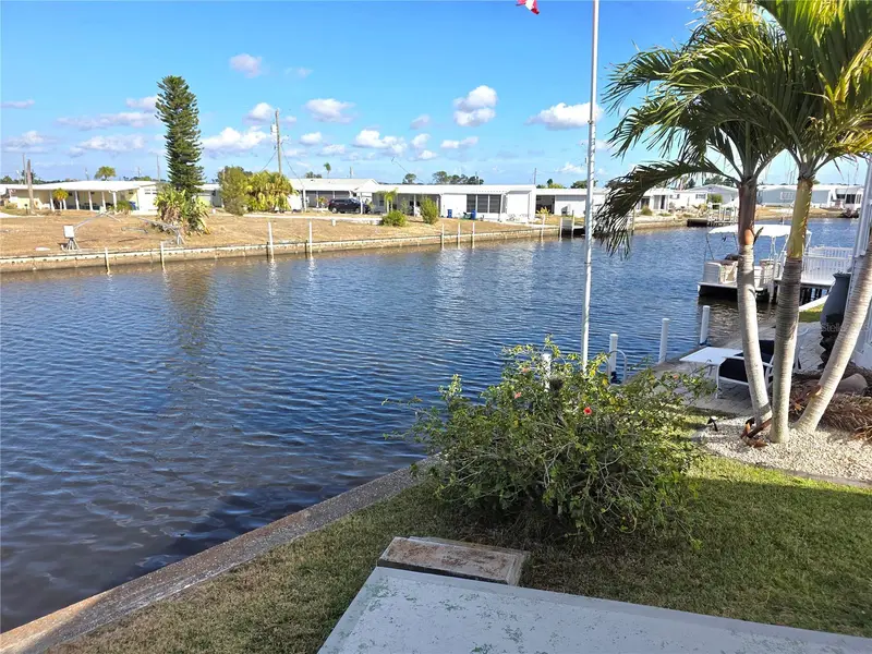517 Ideal Pl, FL