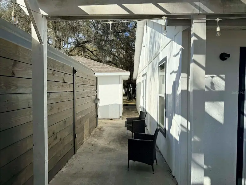 1204 Tall Oaks Rd, FL