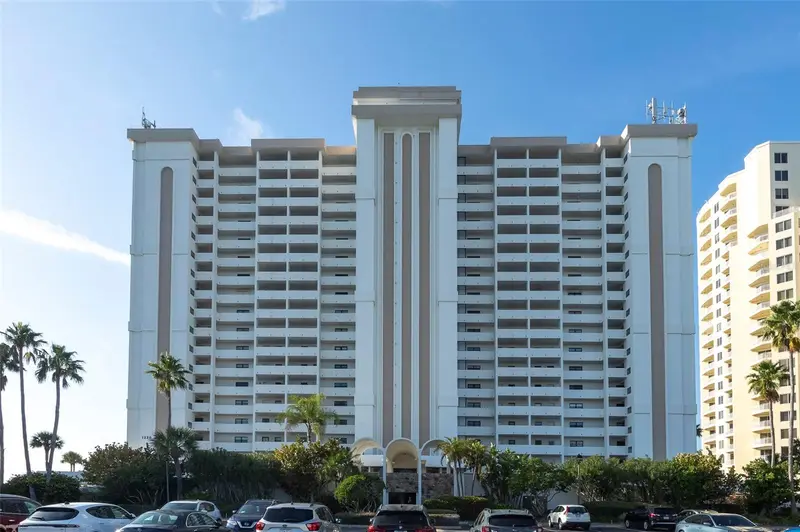 1230 Gulf Blvd #608, FL