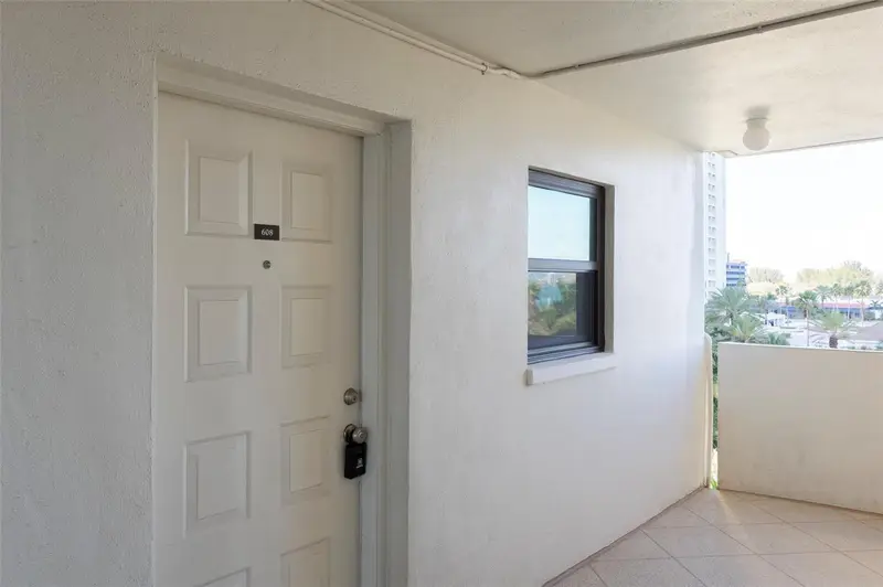 1230 Gulf Blvd #608, FL
