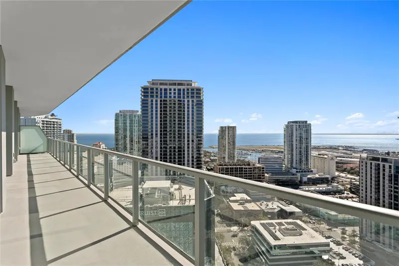400 Central Ave #2806, FL