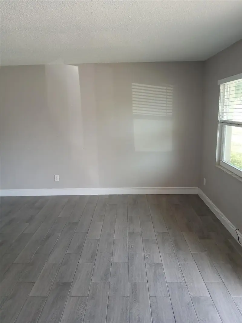 38939 North Ave #2, FL