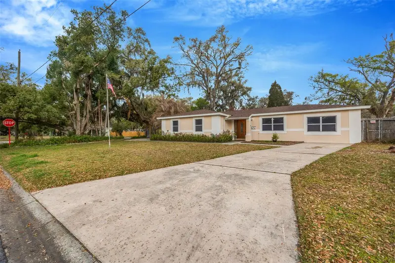 1201 N Palm Dr, FL