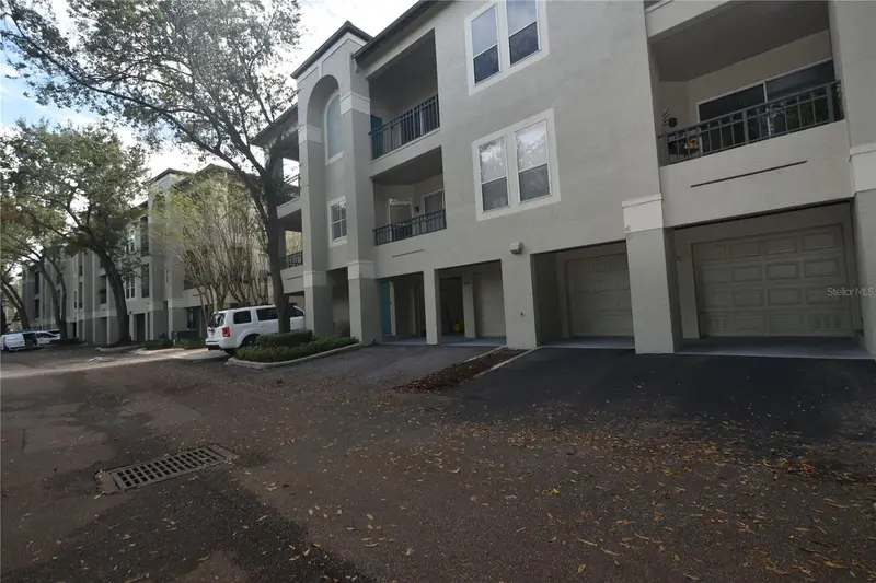 609 Island Place Way #609, FL