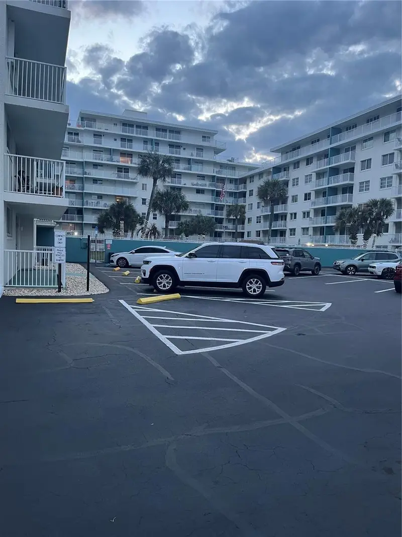 2727 N Atlantic Ave #414, FL
