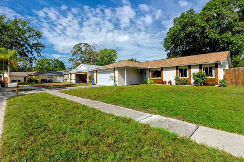 14012 Cascade Ln, FL
